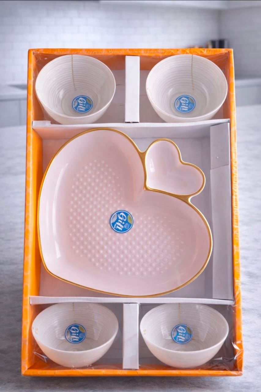 Heart Shape Snack Serving Tray Set with Bowls