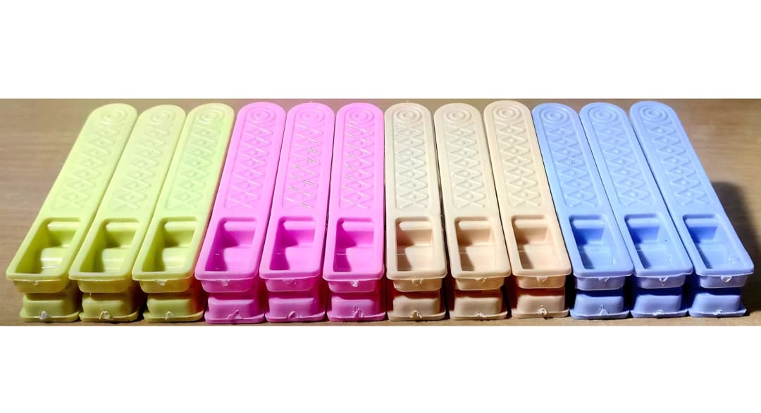 Large Plastic Cloth Clips Set (Strong Grip)